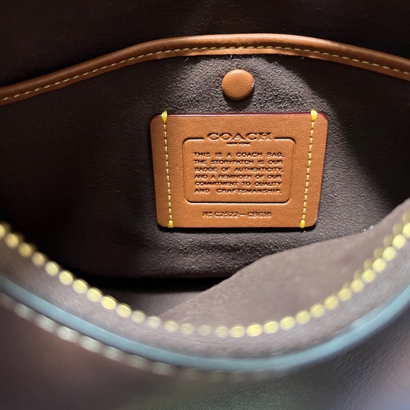 Coach Jonie Bag 22 in Maple - Picture 10 of 12